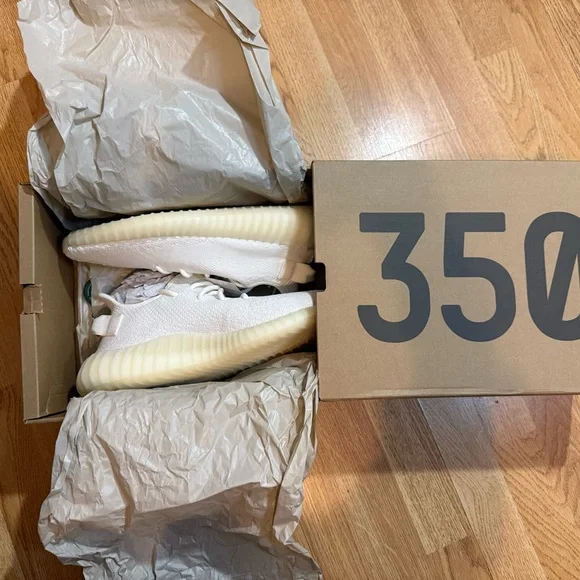Adidas Yeezy Boost 350 V2 Box in Brown and Black - Picture 5 of 13
